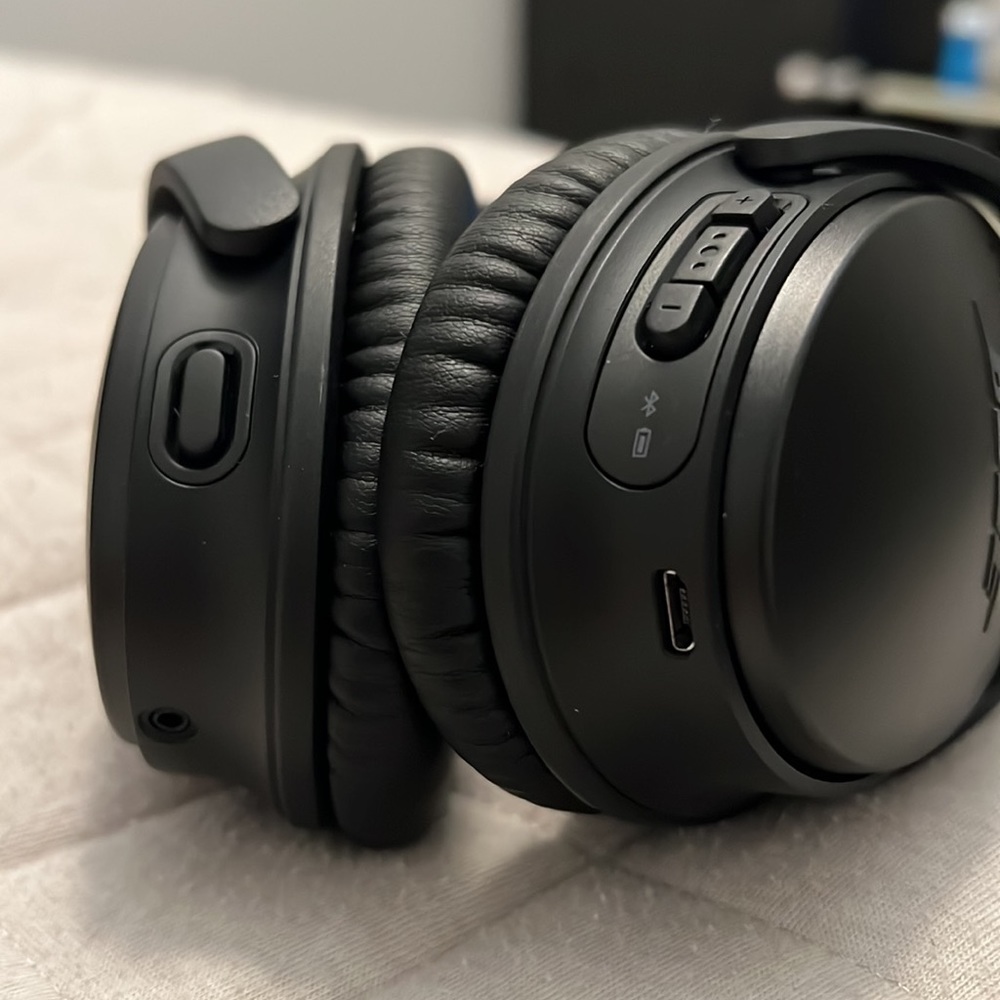 Bose QuietComfort 35 II Headphones Black with Case | barely used
